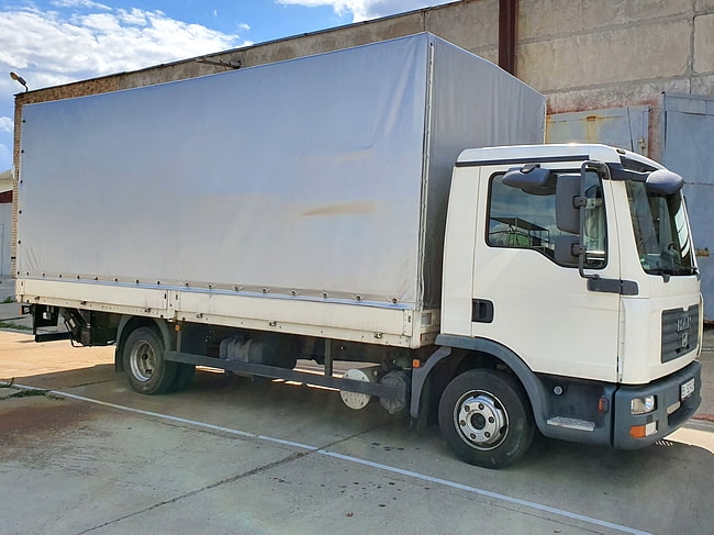 Тент на вантажівку