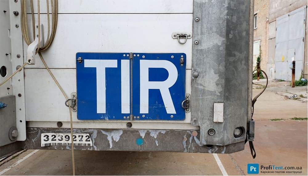Напівпричіп з табличкою TIR, ТІР