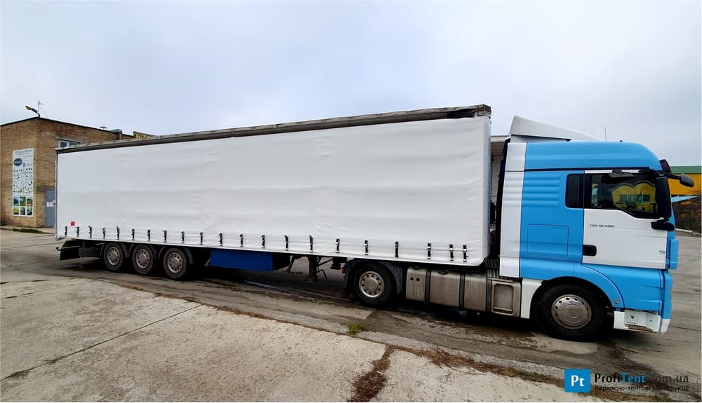 Напівпричіп зі зсувним дахом, шторою